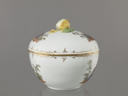 Punch vase with lid, Königliche Porzellan-Manufaktur KPM, Berlin; 1763–1918 maker marking;