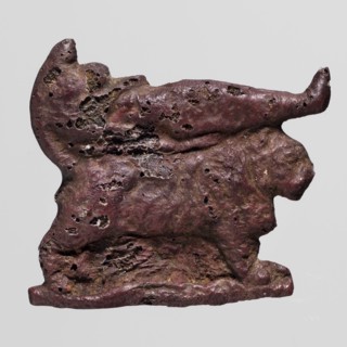 Amulet - mummy lying on a lion-shaped bed; creator, mummification bed iconography; mummies; lions;