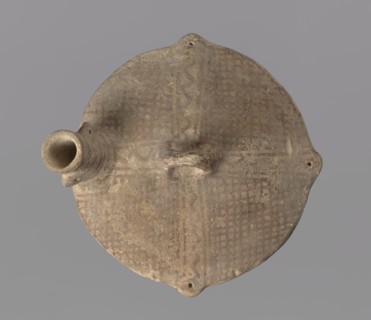 Askos., Cyprus, 1900–1650 BC. Cypriot White Painted Ware III–IV. Terracotta reddish clay with