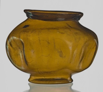 Vessel, Goluchów Greater Poland Voivodeship place of origin, vessel, height 10.2 cm, width 13.2 cm,