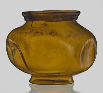 Vessel, Goluchów Greater Poland Voivodeship - place of origin, vessel, height 10.2 cm, width 13.2