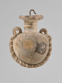 Ampoule, Egyptian workshop, 4th century BC, vessel, height 5.2 cm, width 4.2 cm, A rounded ceramic