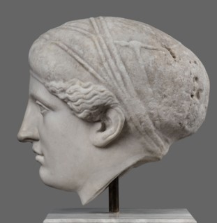 Head of Sappho Head of a Woman of the Kora Albani type, unknown Roman workshop, Scen. Gal. Klass.,
