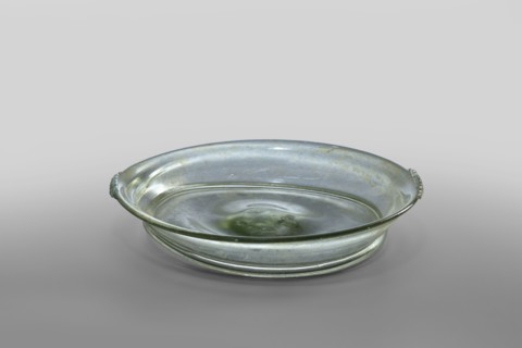 Plate, unknown eastern workshop; horizontal handles with ribs added to the rim edge; eastern