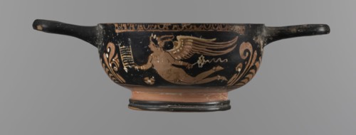 Red-figure bowl kylix, 3rd quarter of the 4th century BC, Apulia. Yellow clay tending to red with