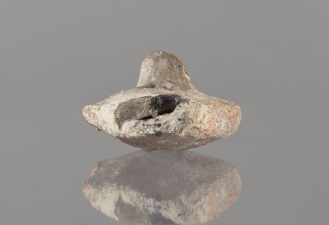 Oil lamp, Islamic art, Arabic culture, oil lamp, Arabic pottery, utility pottery used in everyday