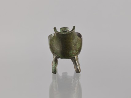 Yi-type vessel, Chinese, Qing 1644–1911, 19th century, China. Ceremonial/ritual vessel on four legs