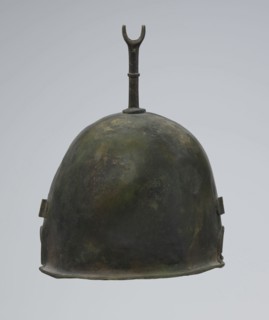 Bronze helmet, 4th–3rd century BC, Italy, armament; height 27 cm without cheek guards, width 19.8