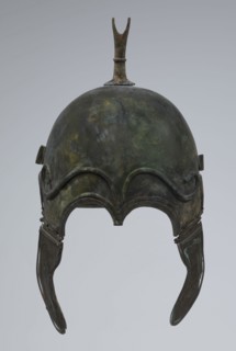 Bronze helmet, 4th–3rd century BC, Italy, armament; height 34 cm, width 20.2 cm, depth 22.5 cm,