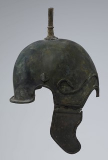 Bronze helmet, 4th–3rd century BC, Italy, armament; height 34 cm, width 20.2 cm, depth 22.5 cm,