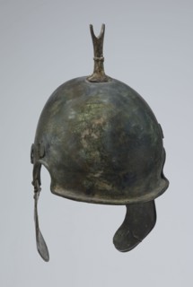 Bronze helmet, 4th–3rd century BC, Italy, armament; height 34 cm, width 20.2 cm, depth 22.5 cm,