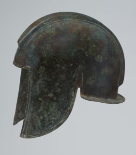 Bronze helmet, 550–500 BC, Italy, armament; height 24 cm, width 18.5 cm, depth 23.2 cm, weight 1