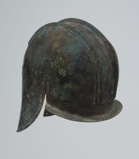 Bronze helmet, 550–500 BC, Italy, armament; height 24 cm, width 18.5 cm, depth 23.2 cm, weight 1