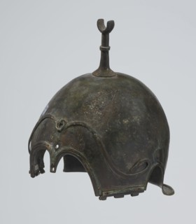 Bronze helmet, 4th–3rd century BC, Italy, armament; height 26.5 cm without cheek guards, width 19.8