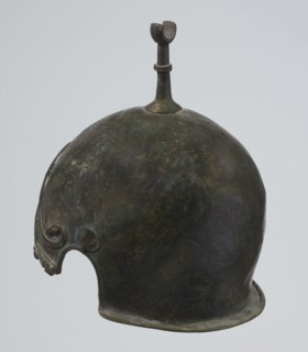 Bronze helmet, 4th–3rd century BC, Italy, armament, height 26.5 cm without cheek guards, width 19.8