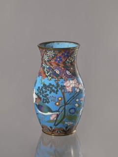 Vase, Doves, flowers, Japanese art; Japanese culture. Birds, Meiji 1868–1912, lilies, cloisonné