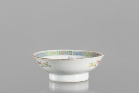 Bowl;, Colored porcelain saucer with floral decorations and meander ornament; vessel from China,