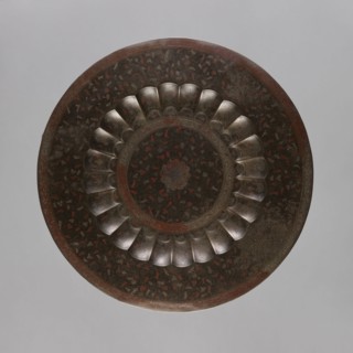 Tray, South Asian, Indian, brass tray with a separate facet; engraved and painted decoration