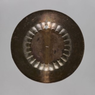 Tray, brass tray with separate facet; engraved and painted decoration depicting a central rosette
