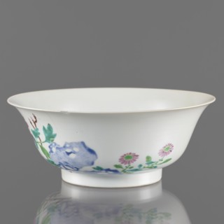 Bowl, Chinese; Qing dynasty, Yongzheng period 1723–1735. Porcelain semicircular body widening
