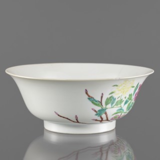 Bowl, Chinese, Qing dynasty, Yongzheng period 1723–1735. Porcelain bowl with semicircular body