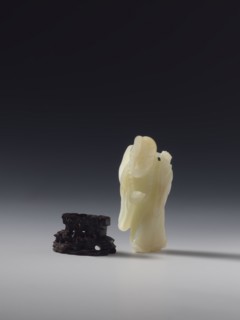 Monk with a rosary around his neck, unknown sculptor, figurine of a monk, Chinese, Qing dynasty