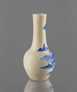 Vase, Chinese, Qing dynasty 1644–1911, 19th century. Blue-and-white porcelain with cracklework