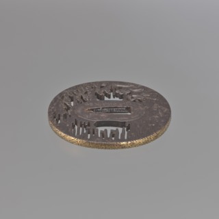 Crossguard tsuba, Takehara Tomomasa; oval tsuba tatemaru gata with rectangular edge, inlaid with