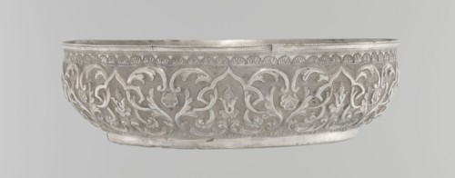 Bowl, Islamic art, Turkish culture, Ottoman dynasty 1299–1922, geometric motifs, plant ornament,
