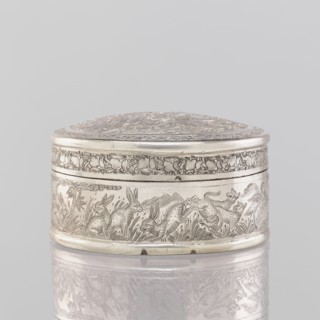 Box with a lid; maker, 19th century India; Indian; materials: tin container; applied art;
