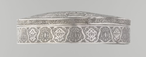 Lidded box, Persian, Qajar dynasty 1785–1925; 19th/20th century; Iran, Isfahan. Geometric and