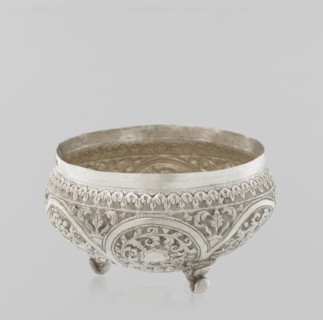 Vessel with a lid, Islamic art, Turkish, Ottoman dynasty 1299–1922, plant ornament with flowers and