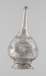 Bottle for spraying water soaked in perfumes, Islamic art, vessels, plant ornament, floral motifs;