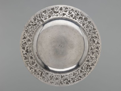Platter, purchased provenance, Chinese art, Chinese culture, Qing 1644–1911, grapes, decorative
