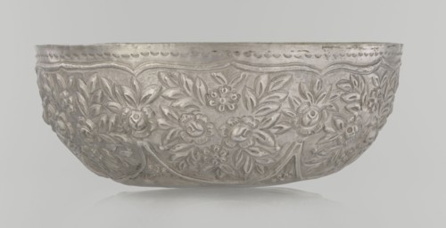 Bowl, late 19th century, Turkey, Ottoman dynasty 1299–1922; ceramic vessel decorated with floral
