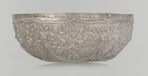 Bowl, late 19th century, Turkey; Ottoman dynasty 1299–1922; Islamic art, Turkish; vessel; wall