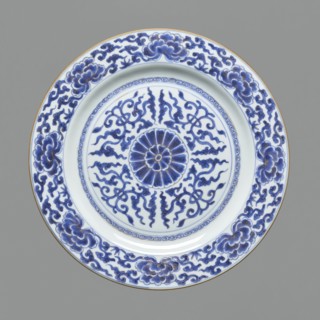 Platter, gift, Chinese art, Chinese culture, Qing 1644–1911, ceramics, blue-and-white porcelain,