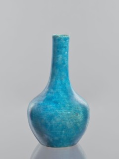 Vase — bottle;, Glazed crackleware ceramic vessel in Qing style, China, 19th–20th century. Height
