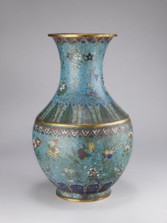 Vase, Qing style, Chinese culture, Chinese art, Qing 1644–1911; 18th/19th century, China. Porcelain