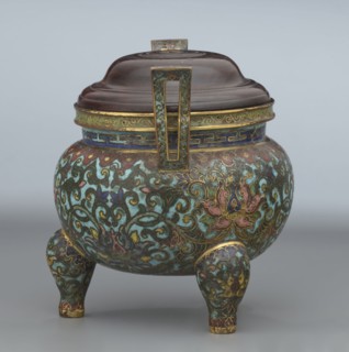 Ding-type incense burner with cover, Chinese, Qing dynasty, Qianlong period 1736–1795. Bronze