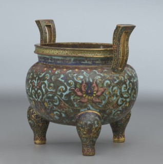 Ding-type incense burner with cover, Chinese, Qing dynasty Qianlong period, 1736–1795, ceremonial
