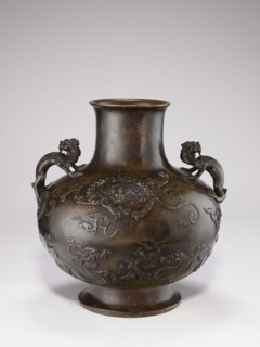 Vase with two dragon-shaped handles qiulong, from Ignacy Jan Paderewski 1860–1941. Chinese, Qing