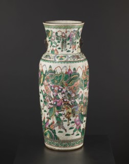 Vase, Chinese, 19th century. Colored porcelain vessel, slightly tapering toward the bottom with a
