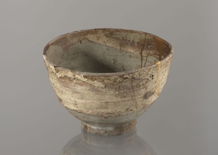 Wan-nari type tea bowl wan-nari chawan, ; Japanese, Edo period 18th–19th century. Stoneware bowl on
