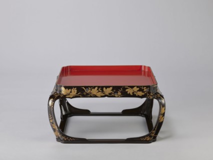 Tray on legs kakeban, noted. Japanese, Edo period early 19th century. One of a set of three tables