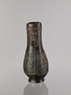 Hu-type vessel, bronze, Chinese, Qing dynasty 1644–1911, 19th century; ceremonial/ritual vessel