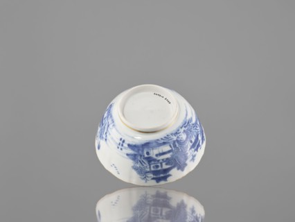 Teapot, ceramics; blue-and-white porcelain teapot with landscape motifs; part of a 22-piece tea and