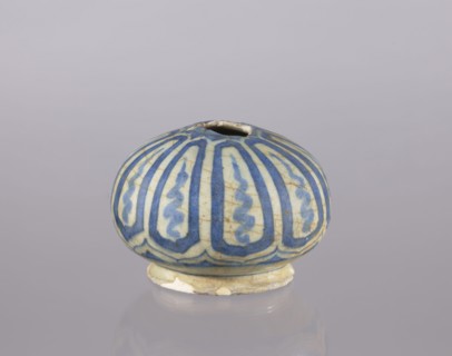 Bottle belly bottle, Abdullazad Mirza Baba fl. ante 1939, Islamic art, Persian culture; glazed