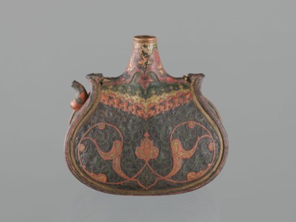 Waterskin matara, 2nd half of the 16th century, Turkey; vessel, leather, height 23.0 cm, width 24.5