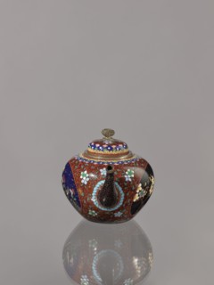 Teapot kyûsu with lid, ; cloisonné enamel, Meiji 1868–1912, ca. 1906–1908 Meiji 39–41; Japan, Kyoto